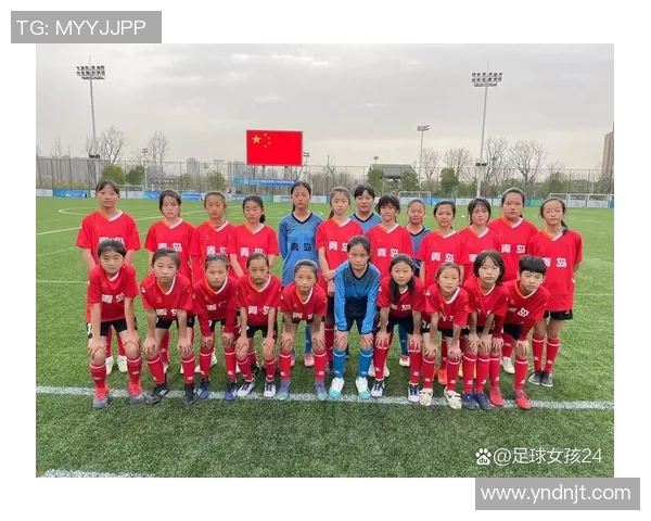 与足球明星同框的美好瞬间分享我的快乐与梦想 与足球明星同框的美好瞬间分享我的快乐与梦想